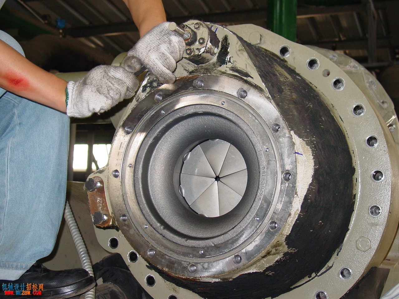 离心机大修全程02拆装导叶密封